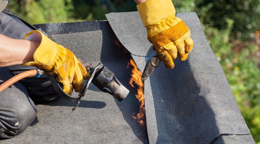 Professional gutter cleaning in Hollansburg, OH